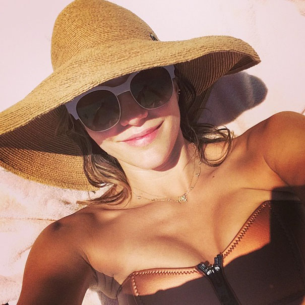 Katharine-McPhee-bikini-cabo-cov