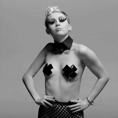Miley Cyrus bondage-themed video? Yes Please! Yes Bitch!