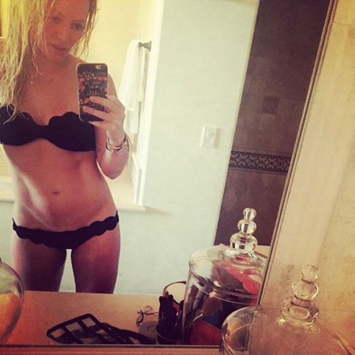Hilary-Duff-Naughty-Bikini-1